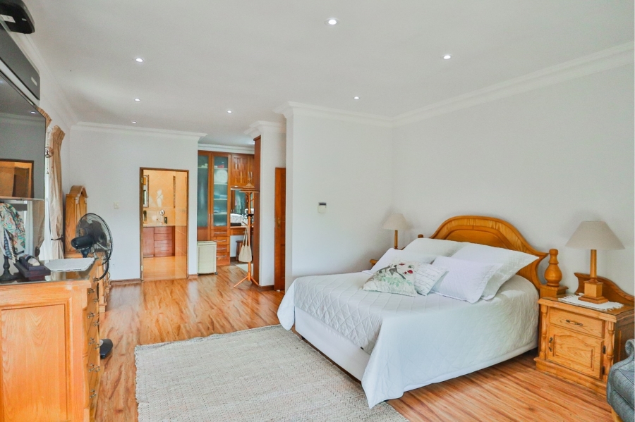 5 Bedroom Property for Sale in Xanadu Eco Park North West